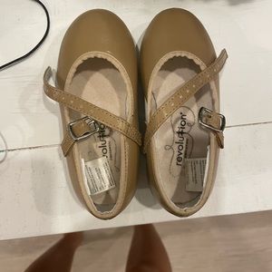 Gently used 9.5ch toddler tap shoes